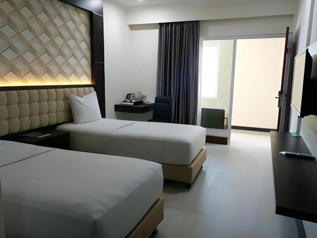 Sindoro Hotel Cilacap By Conary Exterior foto