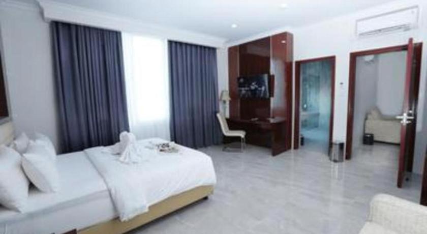 Sindoro Hotel Cilacap By Conary Exterior foto